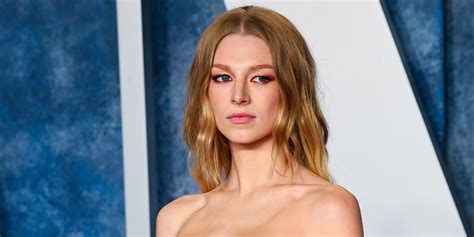 Hunter Schafer Was Practically Topless at the Vanity。